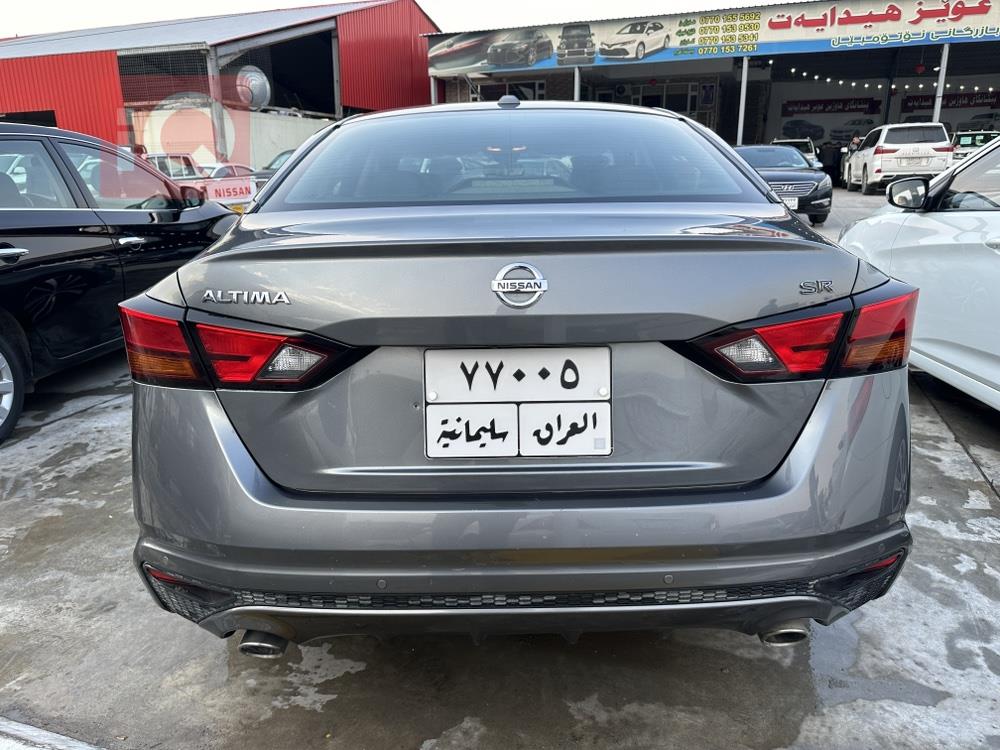 نیسان ئەلتیما